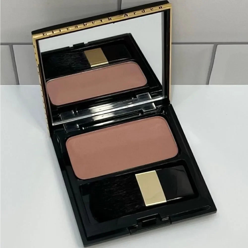 Elizabeth Arden 01 Petal Blush